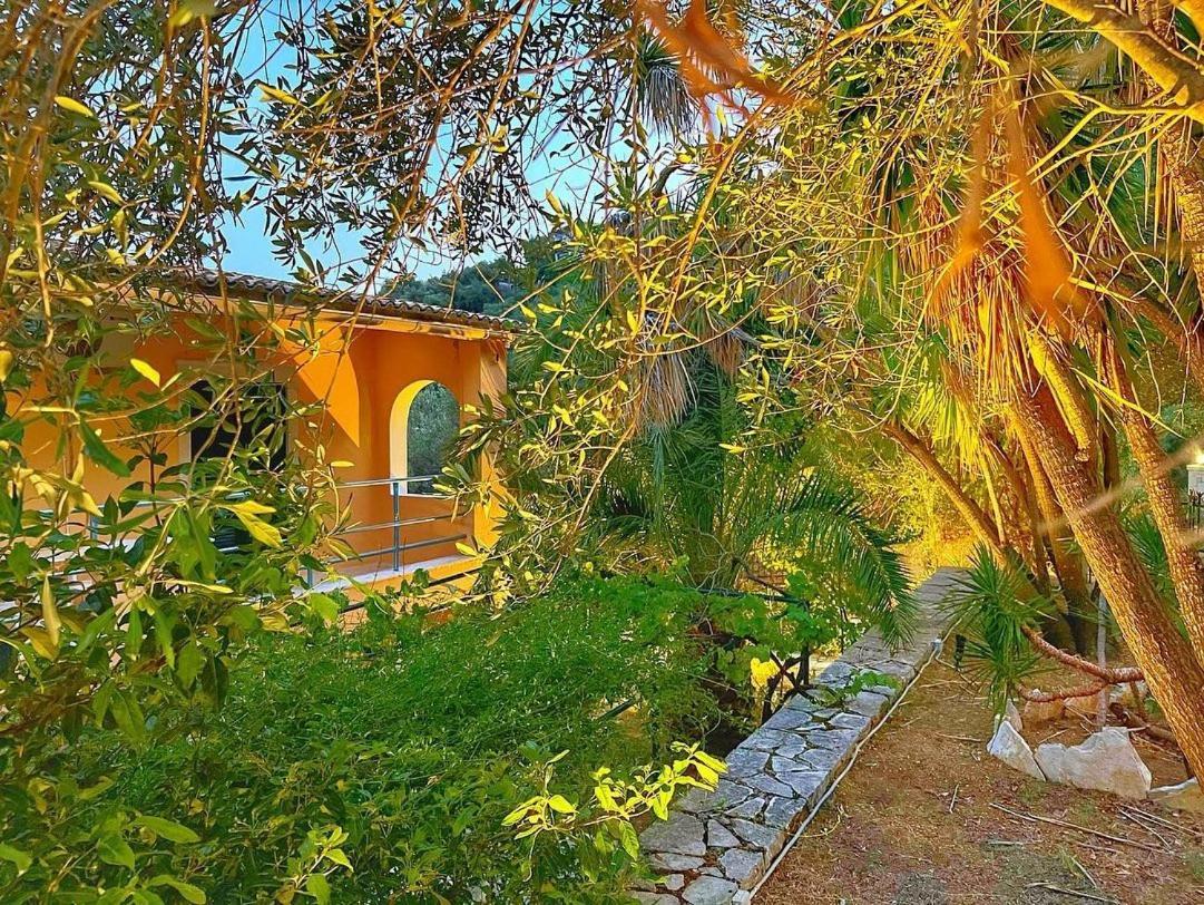 Silent Bay Apartments Katávolos Exteriér fotografie