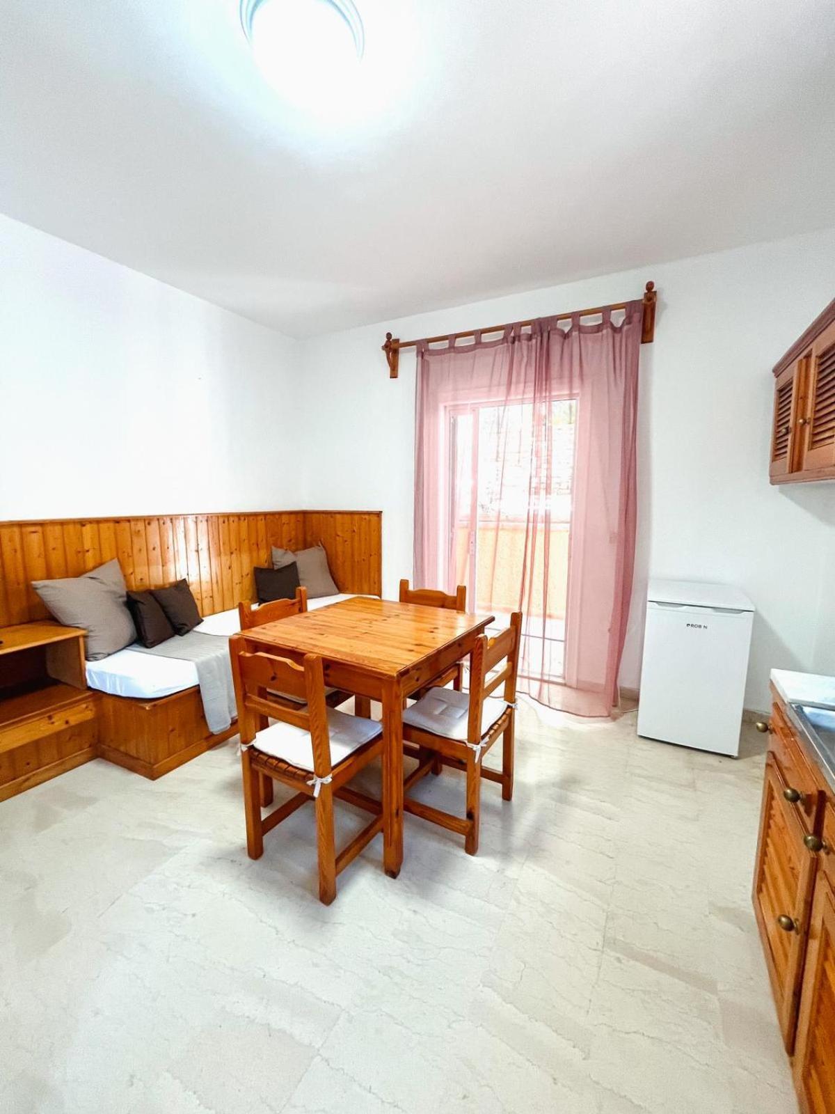 Silent Bay Apartments Katávolos Exteriér fotografie