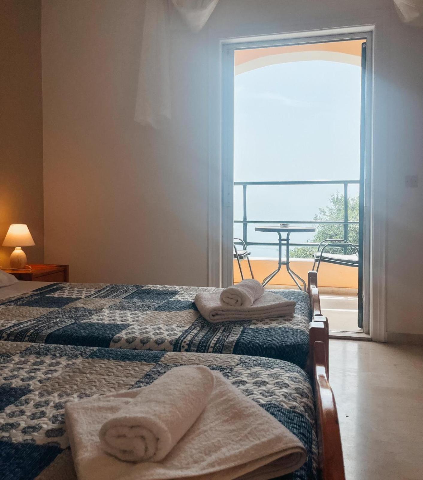 Silent Bay Apartments Katávolos Exteriér fotografie